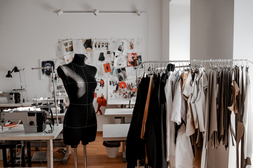 métier modéliste mode luxe